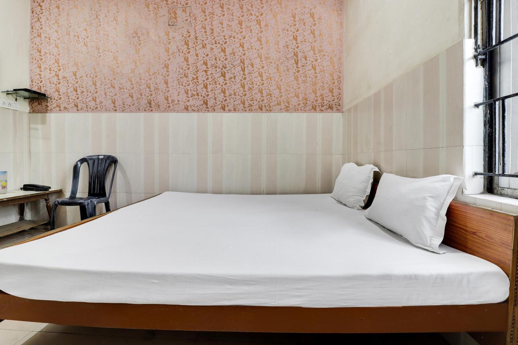 Spot On 40076 Hotel Sunny Bhairaun Ghāt Zewnętrze zdjęcie